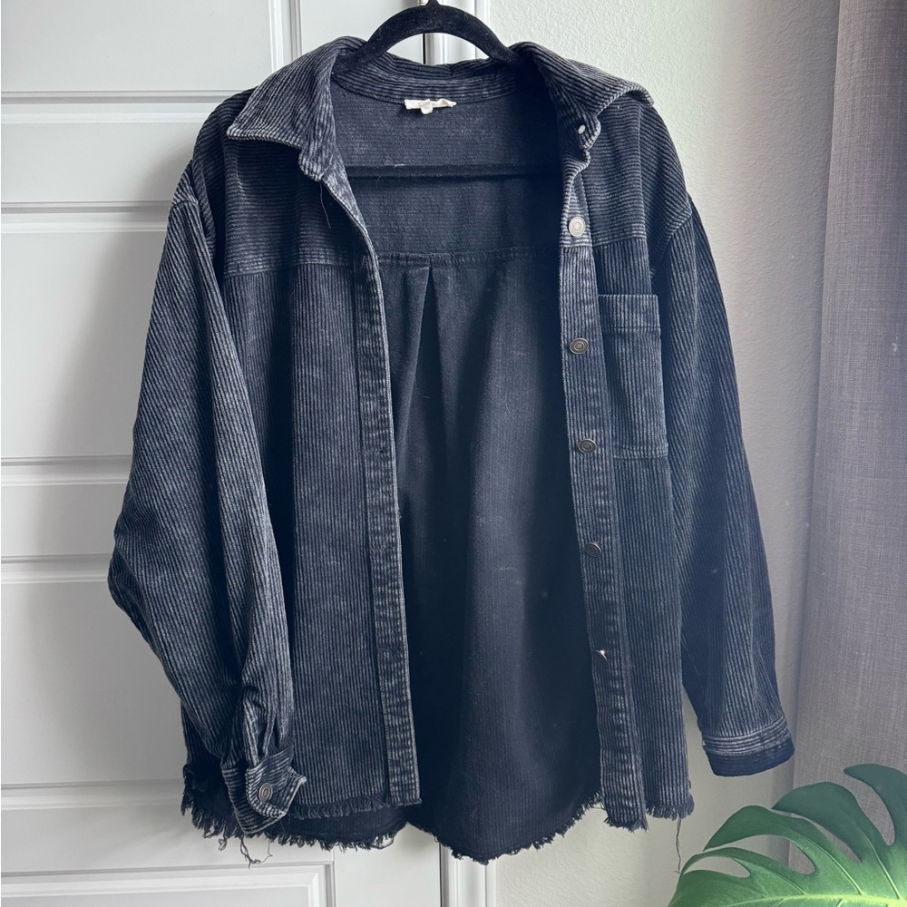 Oversized black shacket